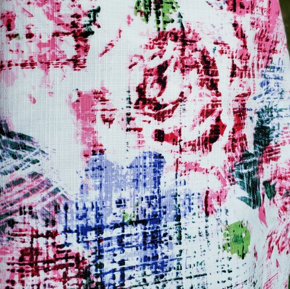 xx GUESS Floral White Abstract Rose Dress Sz 2 EUC - Picture 8 of 11